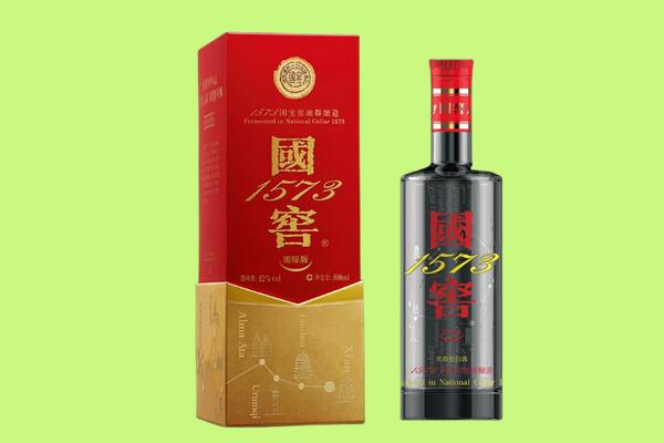 辽阳县回收国窖1573.jpg